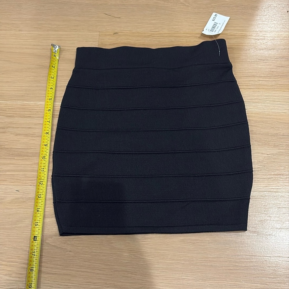 Mystique, boutique, banded, black mini skirt size small 